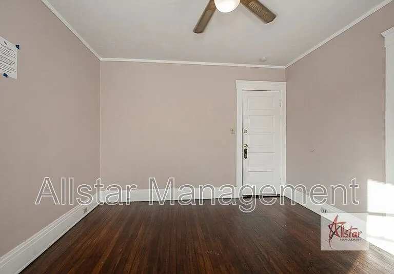 3786 W 37th St #1 — Photo 2