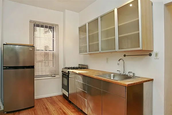 Sold by Citi Habitats | media 8