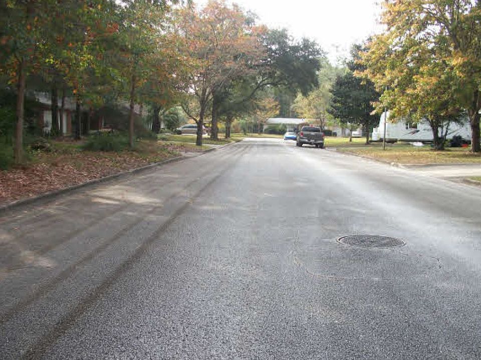 2nd image of 5600 NW 29th Ter
