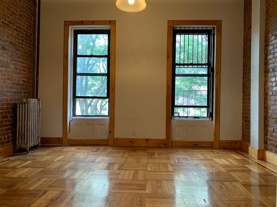 1st image of 786 Park Pl #9