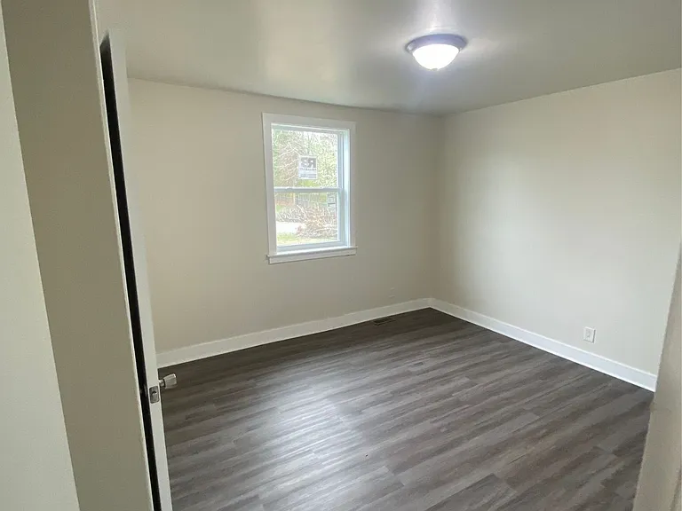 7104 White Oak Dr — Photo 10