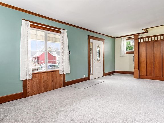 4th image of 403 Seborn Ave