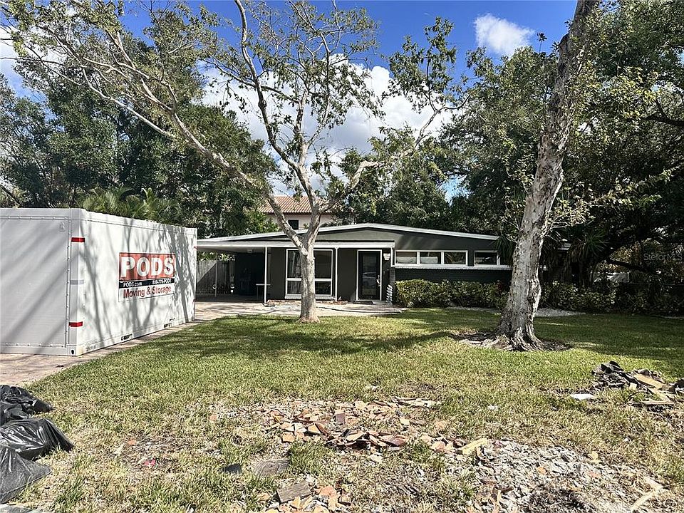 1st image of 527 W Davis Blvd