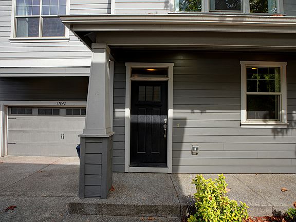 4th image of 17842 SW Meadowbrook Way