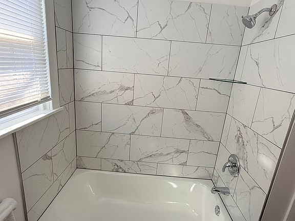 3rd image of 1619 Edgmont Ave APT B