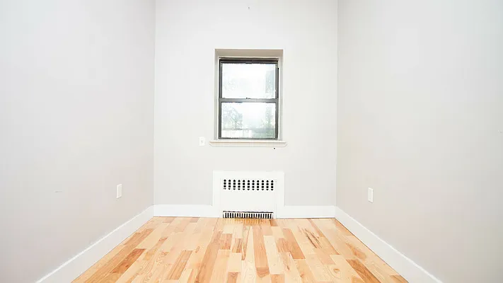 Rented by Nooklyn NYC LLC | media 17