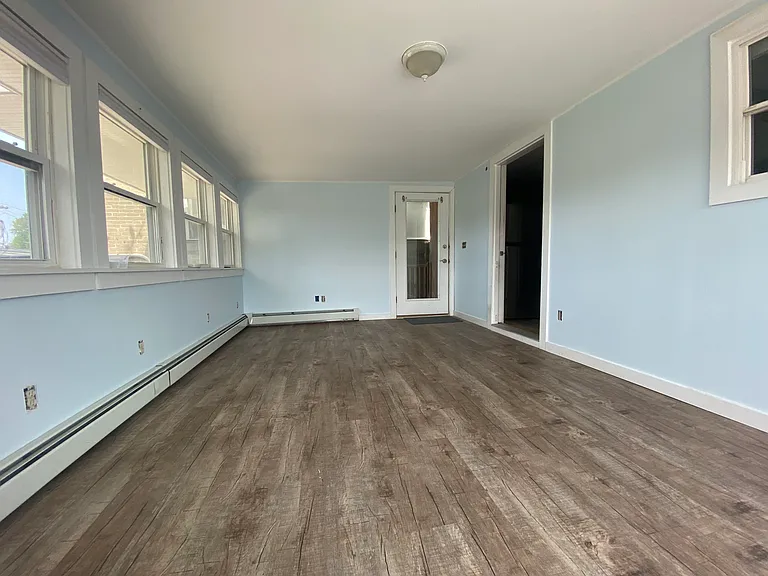 12 Main St #1 — Photo 13