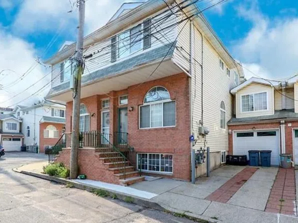 23 Seth Loop #1, Staten Island, NY 10305