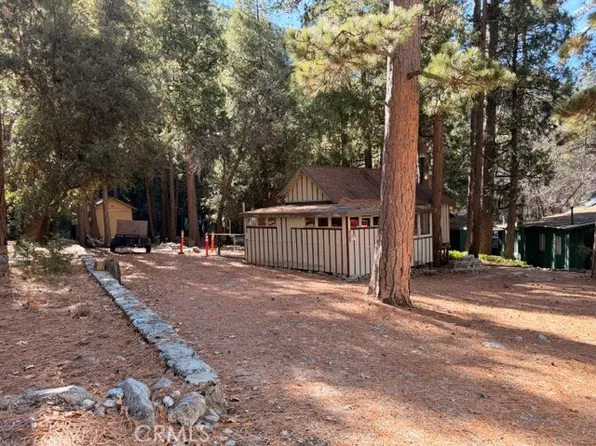 9202 Wood Rd, Forest Falls, CA 92339