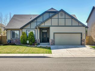 2714 SW 50th St, Redmond, OR 97756