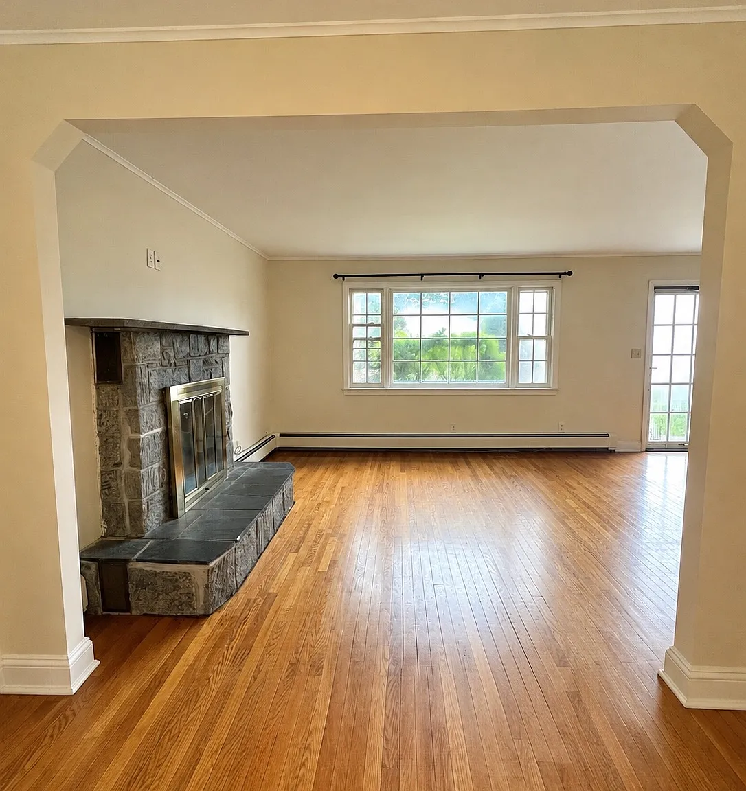 Avondale Dr, Islip — Photo 3