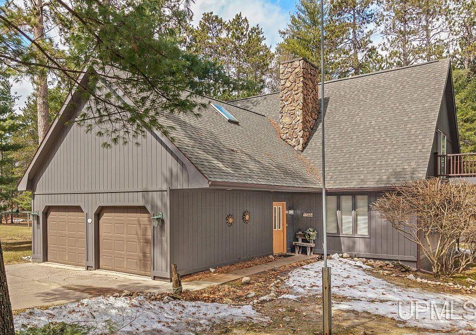 1st image of W5484 Pine Dr