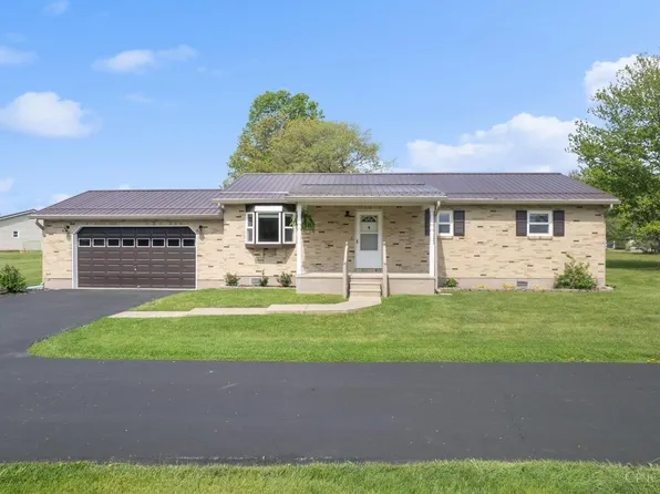 229 Sitting Bull Dr, Lake Waynoka, OH 45171