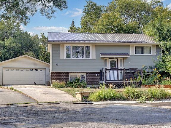 3rd image of 22 Thorn Cres