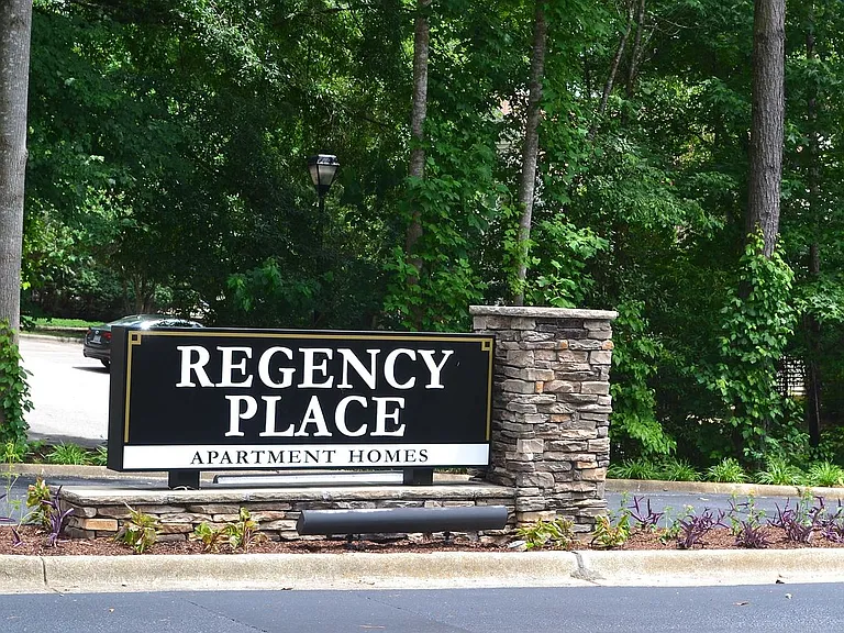 Regency Place — Photo 2