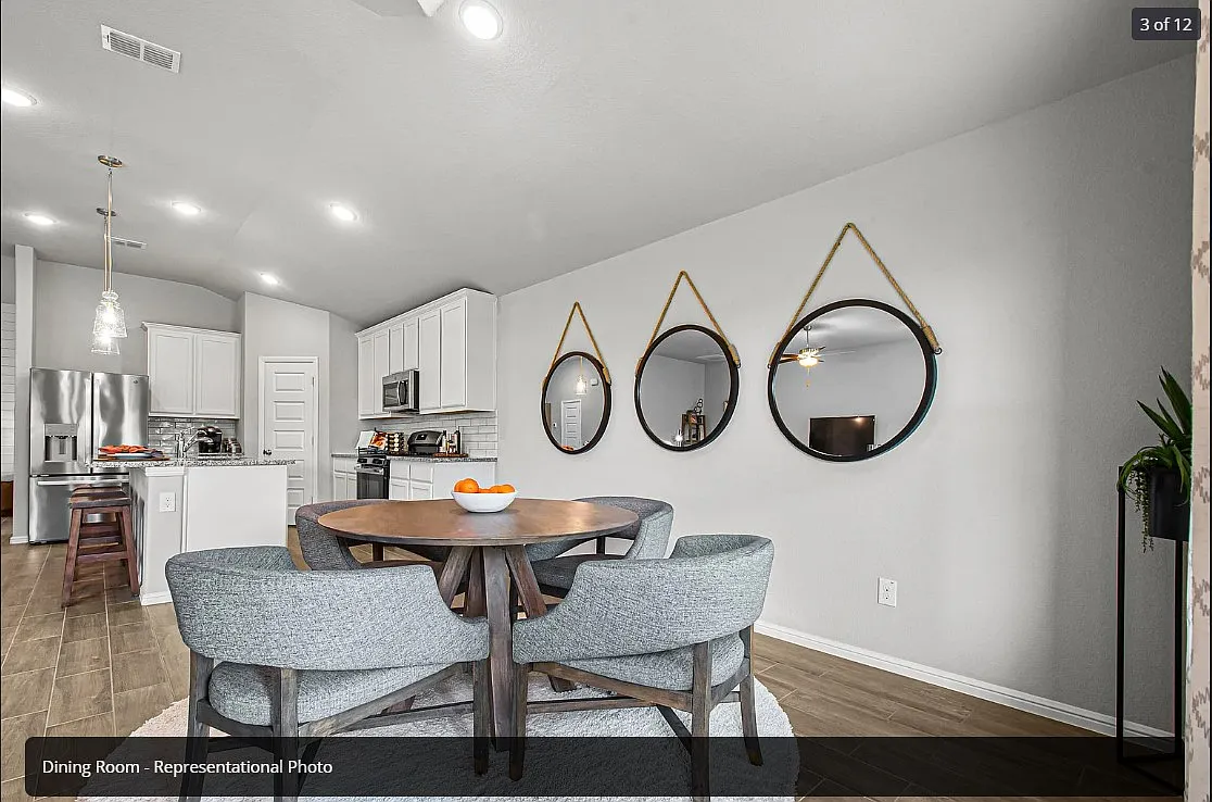 4 bed, 2142 sqft, $2,499 — Photo 4
