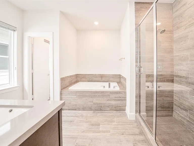 341 Eado Park Cir — Photo 11
