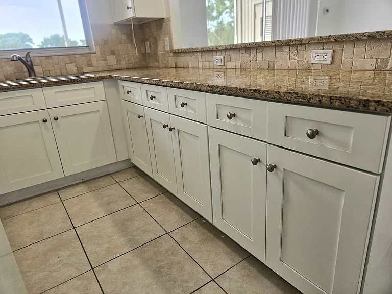 630 Southwind Cir #8 — Photo 12