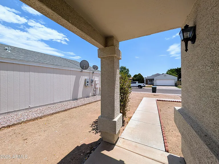 2824 W Angela Dr — Photo 9