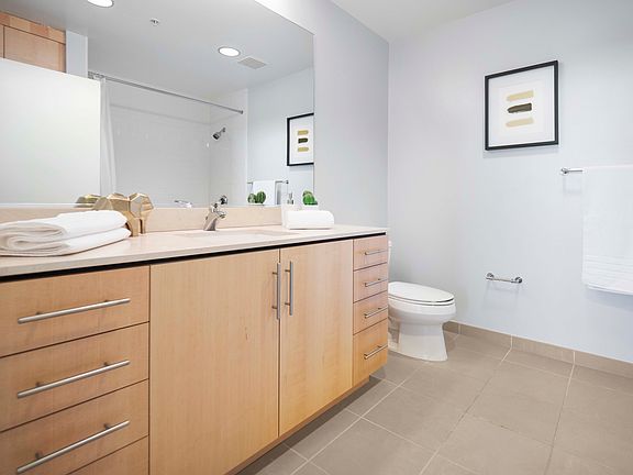 5th image of 38 N Almaden Blvd Unit 719