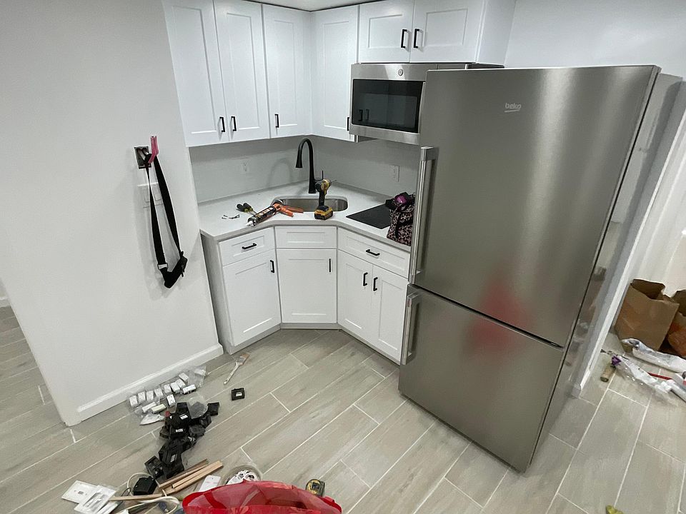 2nd image of 171 S Burnett St #R1