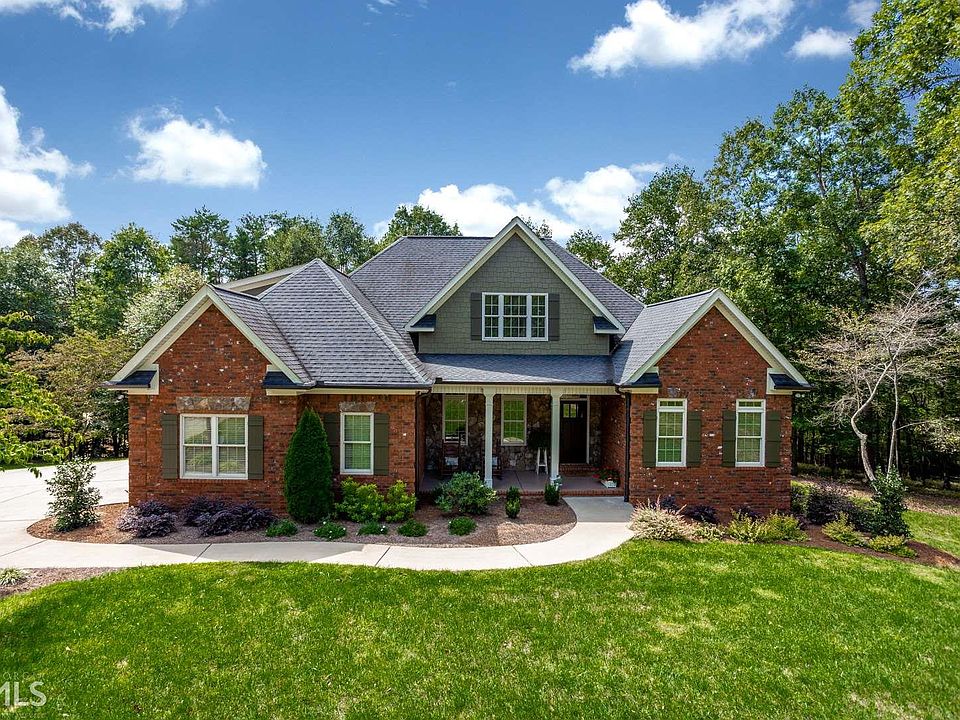 1st image of 469 Beachwood Dr