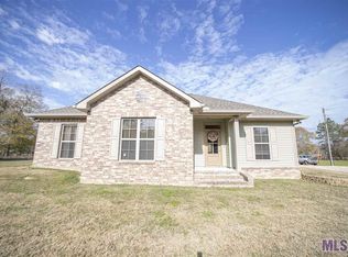 14015 Ledoux Ln, Denham Springs, LA 70726
