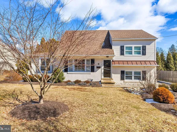 19 Lloyd Ave, Malvern, PA 19355