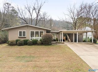 1914 Colice Rd SE, Huntsville, AL 35801