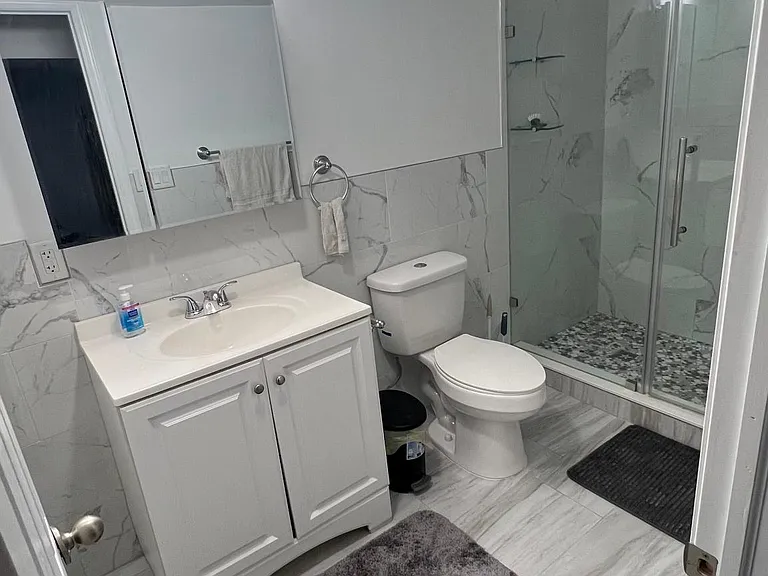 319 Kennedy Blvd #B — Photo 9