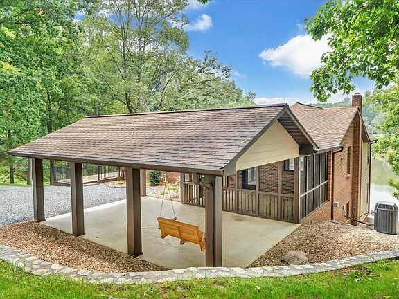 4th image of 166 Limerick Ln