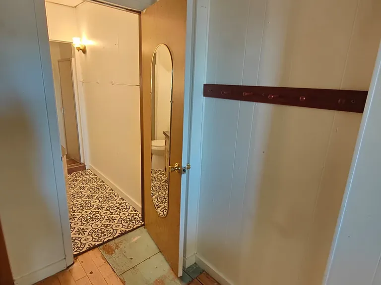 115 Main St #6 — Photo 3
