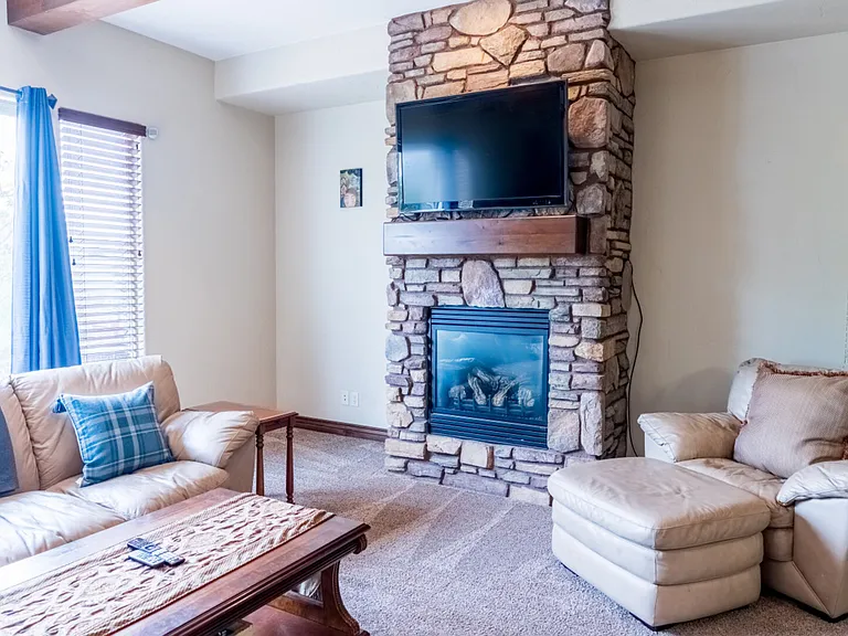 N Pebble Beach Dr — Photo 11