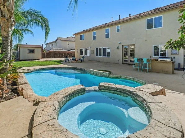 32848 Seattle Slew Cir, Menifee, CA 92584