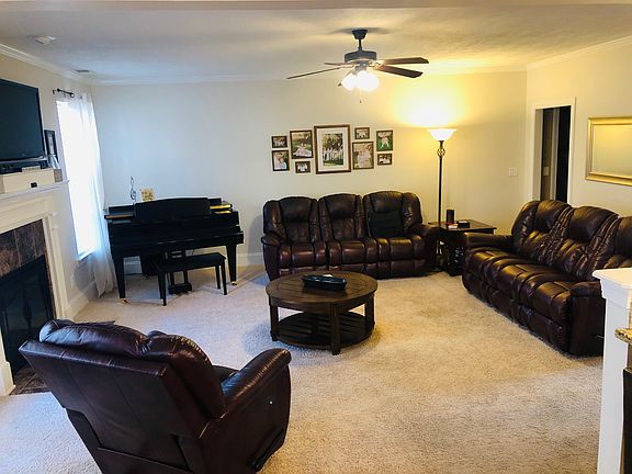 Great room from the kitchen 