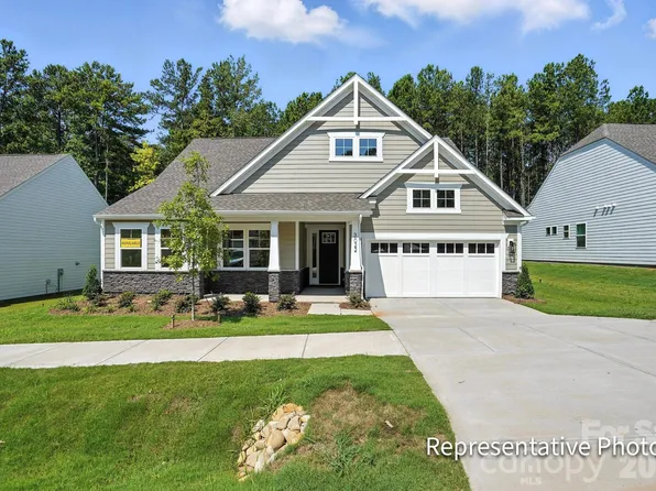 4469 Blue Mound Ct, Stanley, NC 28164