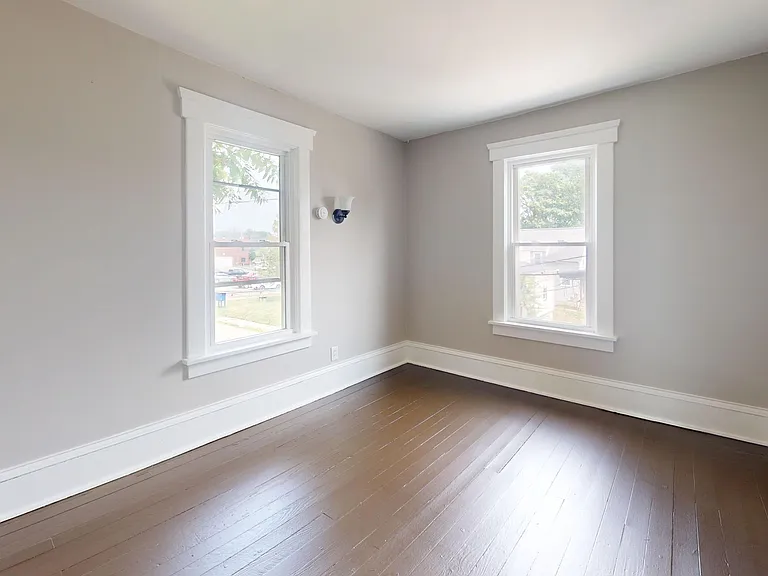 1021 Rex Ave NE — Photo 6