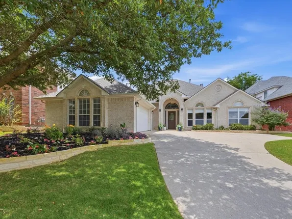 6304 Southern Hills Dr, Fort Worth, TX 76132
