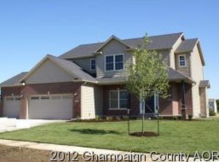 404 E Country Ridge Dr, Mahomet, IL 61853