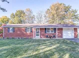 115 Echo Ln, Bethalto, IL 62010