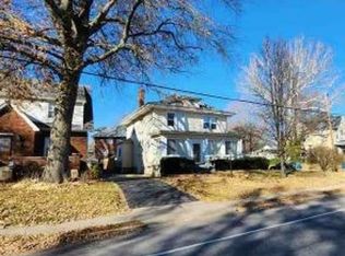 1050 Washington Ave, Alton, IL 62002