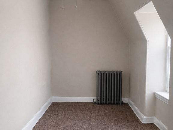 5th image of 339 E Wister St APT 12