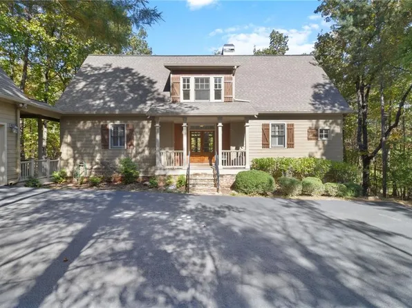 19 Cherokee Dr, Big Canoe, GA 30143