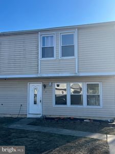 96 Farmhouse Rd, Sicklerville, NJ, 08081