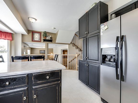 4th image of 3144 W Elmwood Dr