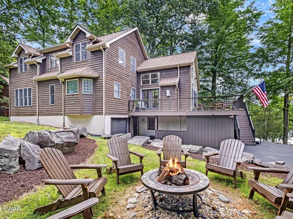 133 Laurel Hill Dr, Greentown, PA 18426