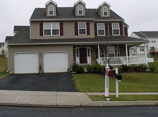 3806 Clay Dr, Macungie, PA 18062