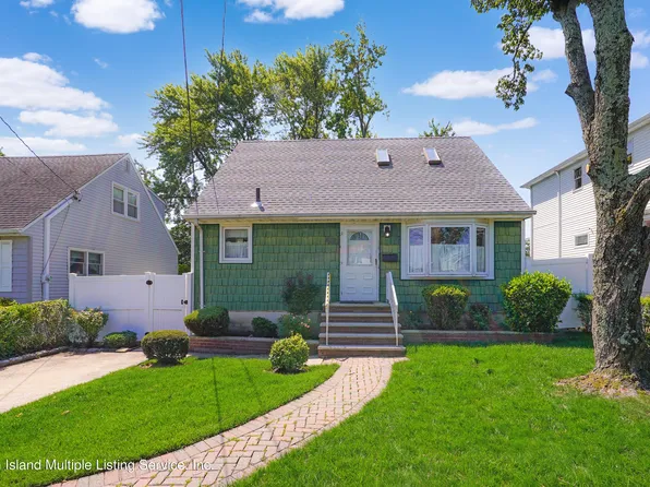 582 Rathbun Ave, Staten Island, NY 10312
