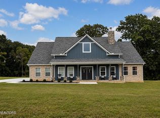 910 Sophie Dr, Greenback, TN 37742