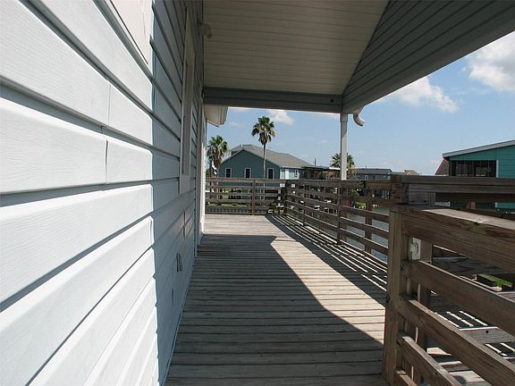 3rd image of 134 Redfish Dr